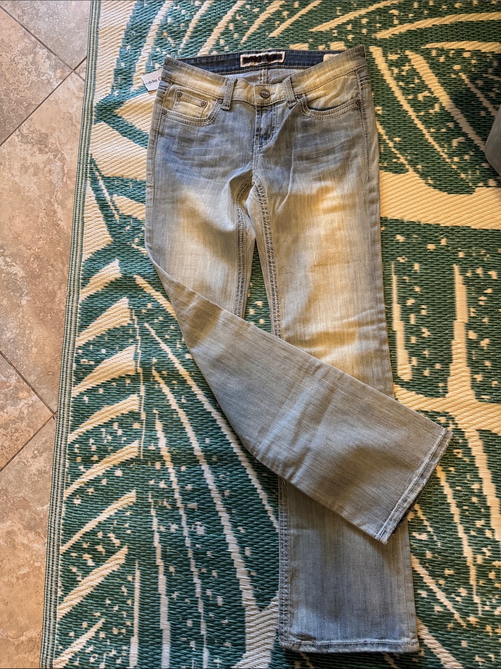 BKE Light Blue Straight Leg Women’s Jeans Sz 29